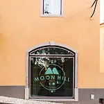 Moon Hill Hostel Sintra