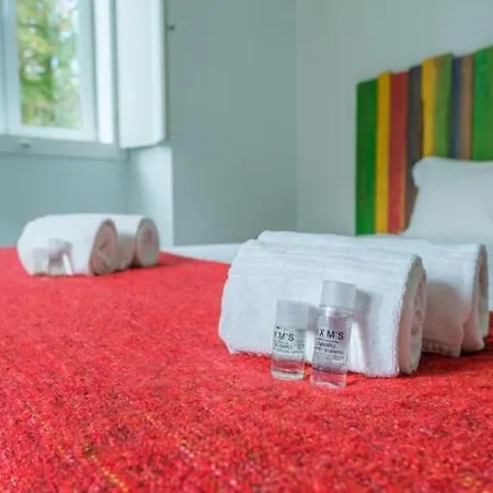 Moon Hill Sintra Hostel