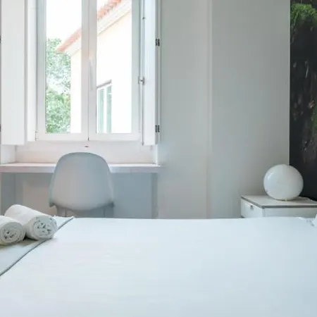 Moon Hill Sintra Hostel *