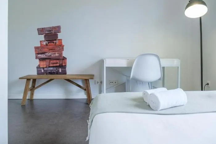 Moon Hill אכסניה *