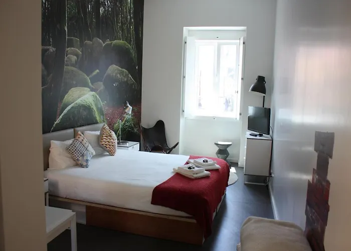 Moon Hill Hostel *